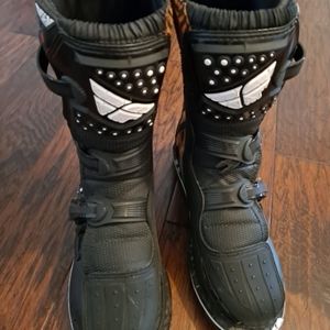 Brand New Fly Maverik Motocross Boots. Size 11